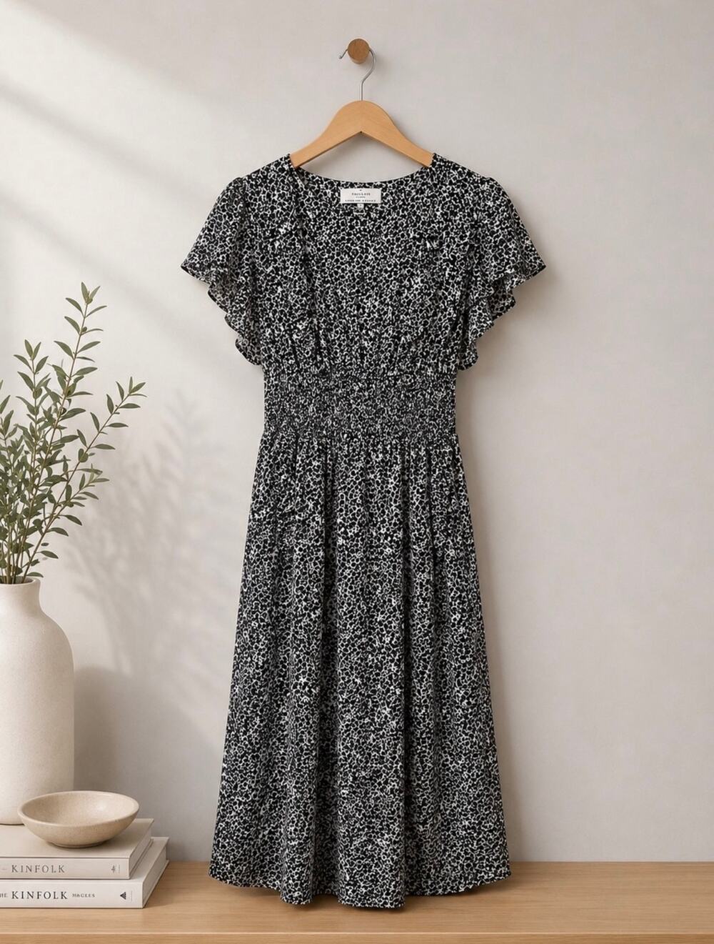 NWT: Trovata Birds of Paradis Black & White Silk Blend Dress Size M